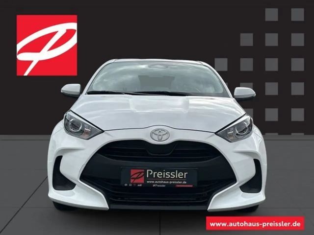 Toyota Yaris Business Hybride