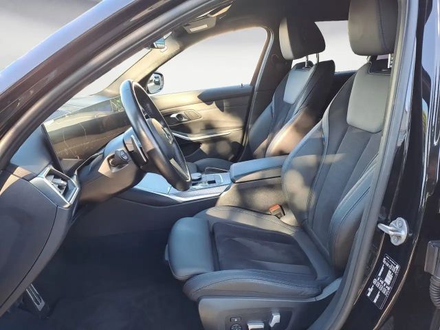 BMW 320 320i M-Sport Touring