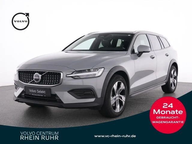 Volvo V60 Cross Country AWD Plus