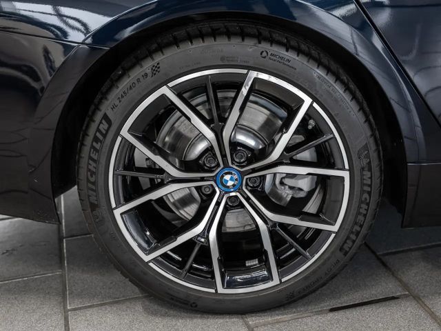 BMW 530 530e M-Sport Touring xDrive