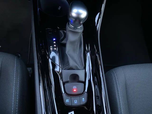 Toyota C-HR Hybride Team D