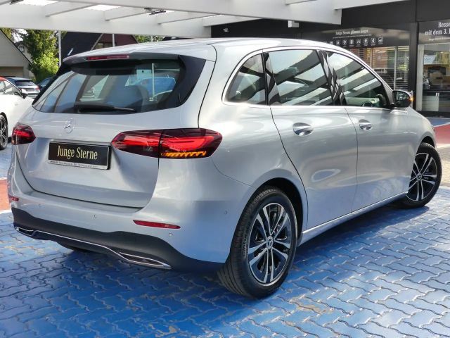 Mercedes-Benz B 180 Progressive