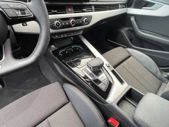 Audi A4 40 TFSI Avant S-Line