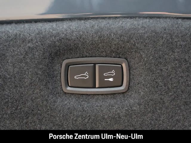 Porsche Taycan BOSE Panoramadach LED-Matrix Panoramadach