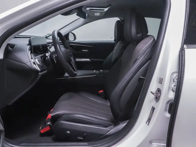 Mercedes-Benz E 200 4MATIC AVANTGARDE Sedan