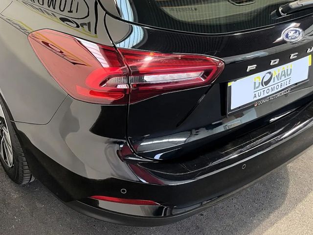 Ford Focus EcoBoost Titanium Wagon