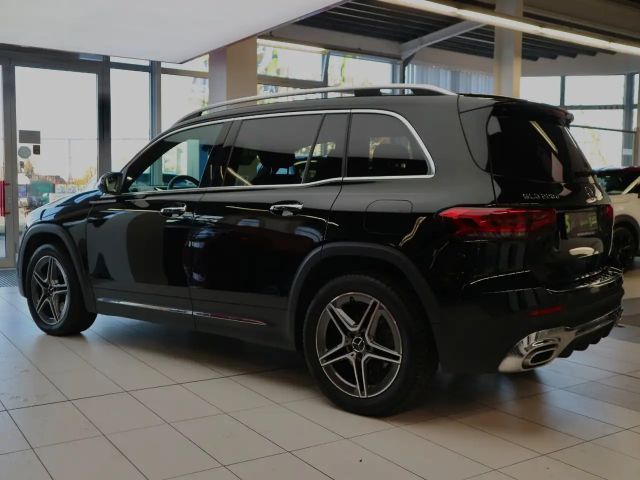 Mercedes-Benz GLB 220 AMG Line GLB 220 d