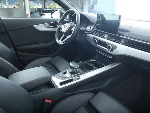 Audi A4 35 TDI S-Tronic Sedan