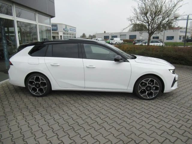 Opel Astra Sports Tourer Ultimate