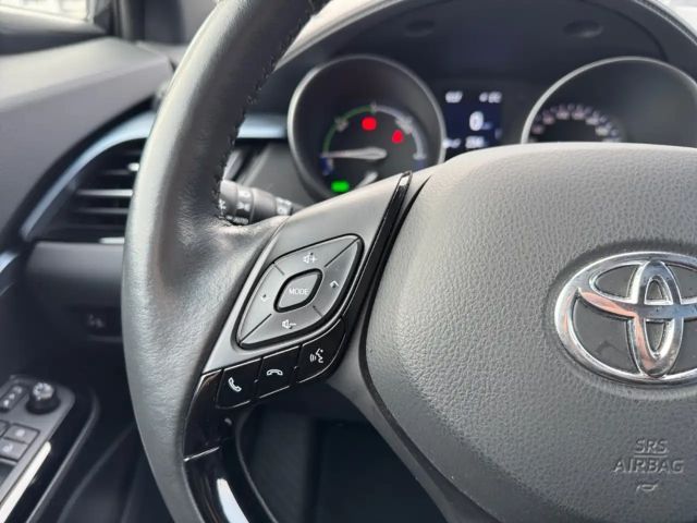 Toyota C-HR Hybride Team D