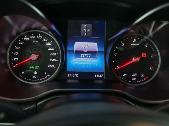 Mercedes-Benz V 300 4MATIC V 300 d