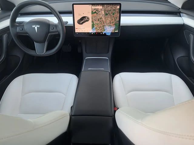 Tesla Model 3 AWD Long Range