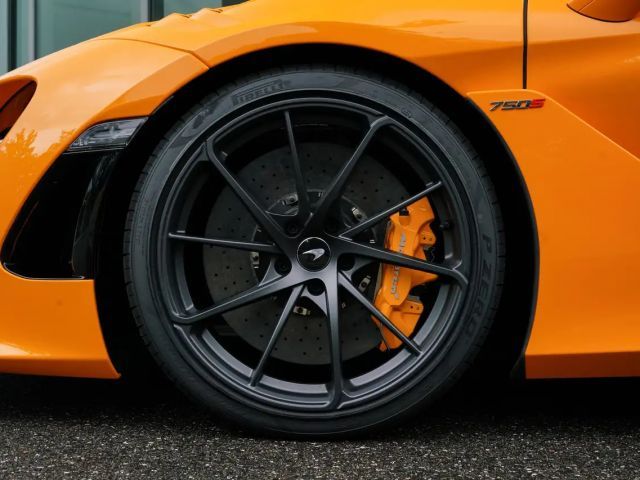 McLaren 750S Spider Performance I Lift I Black Pack