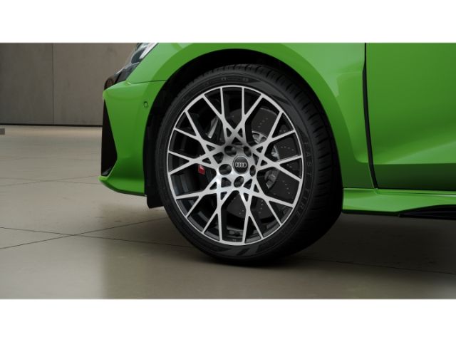 Audi RS3 Quattro S-Tronic Sedan