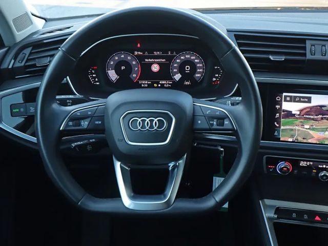 Audi Q3 35 TFSI S-Tronic