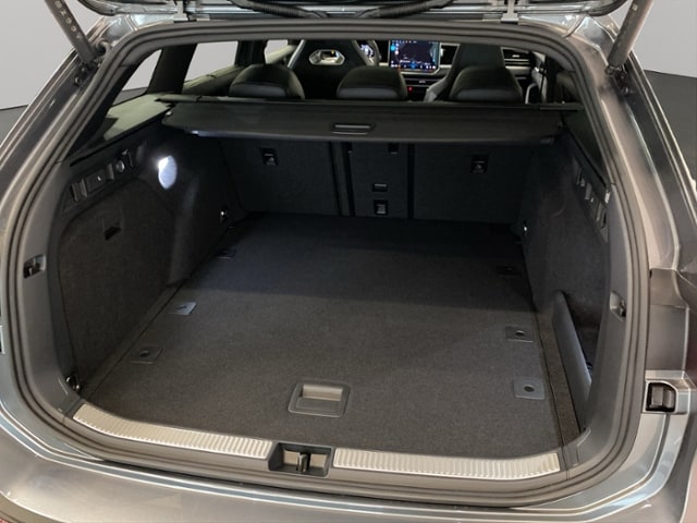 Volkswagen Passat DSG R-Line