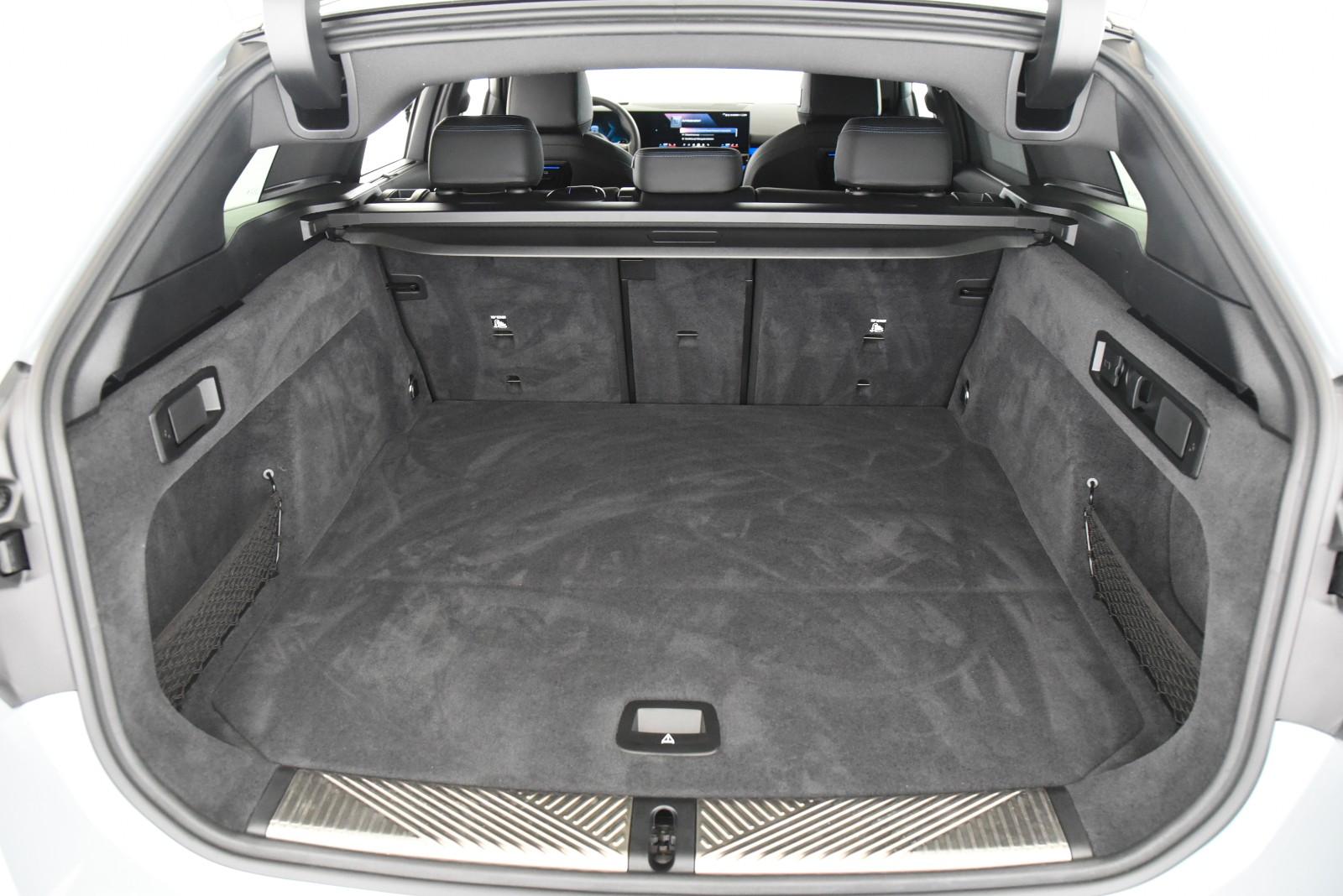 BMW 540 540d M-Sport Touring xDrive