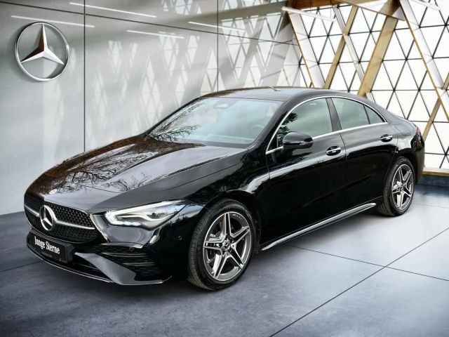 Mercedes-Benz CLA 200 AMG Line Coupé