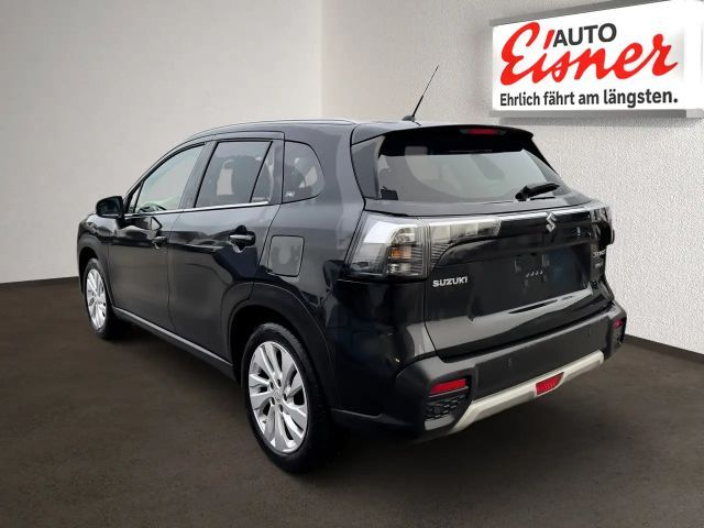 Suzuki S-Cross Hybrid