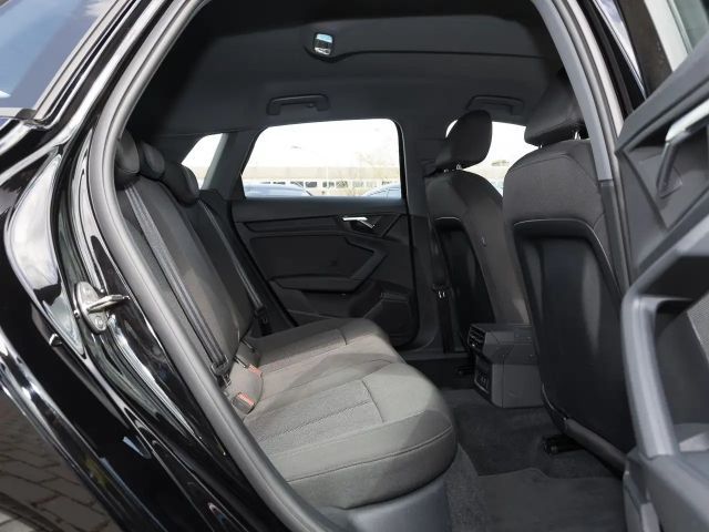Audi A3 40 TFSI Hybride Sedan