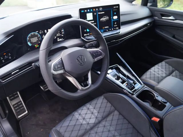 Volkswagen Golf DSG R-Line Variant