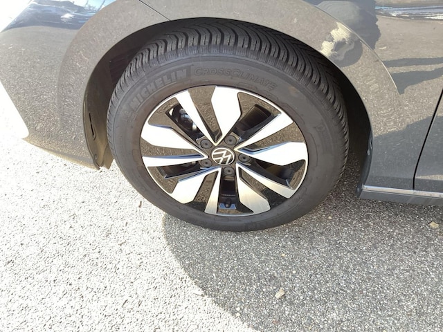 Volkswagen Golf 1.5 TSI