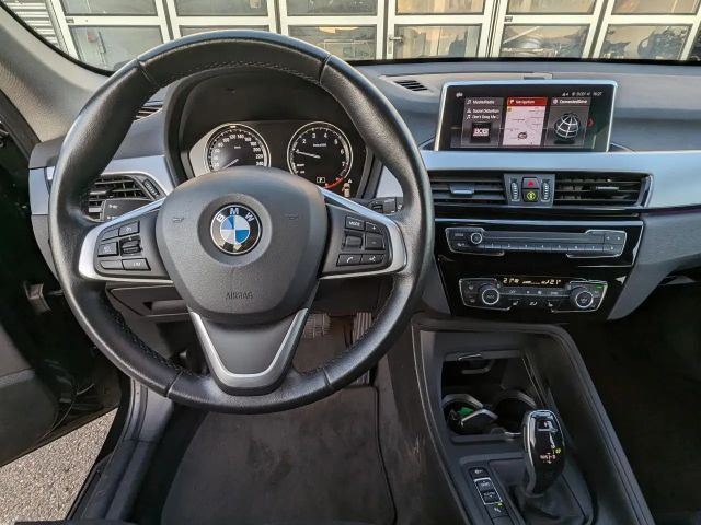BMW X1 s18i DKG-Aut.Navi LED Sitzh.Driv/ParkAss.AHK