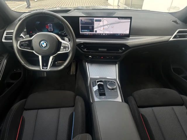 BMW 330 330e M-Sport Touring