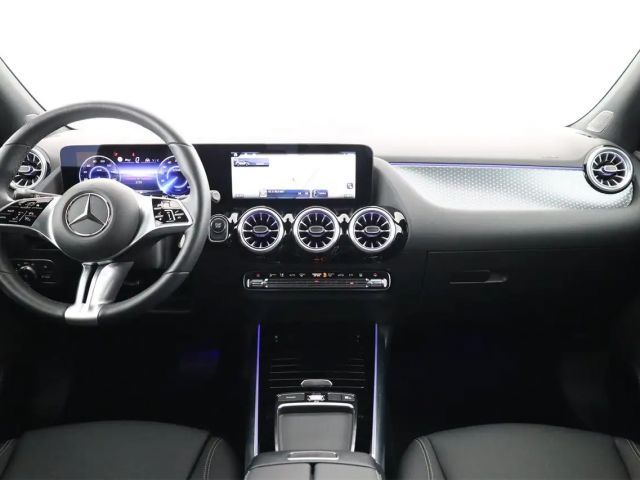 Mercedes-Benz EQA 300 4MATIC