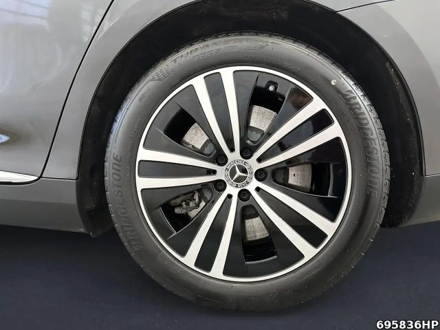 Mercedes-Benz EQE 300 Electric Art Sedan