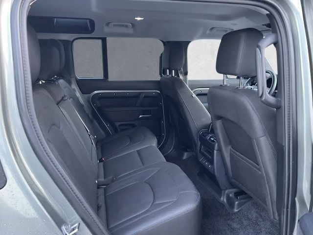 Land Rover Defender 110 D250 S