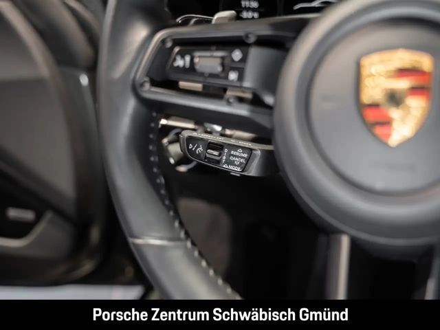 Porsche 911 992 Carrera Coupé