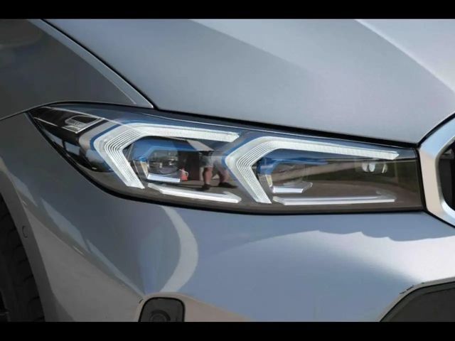 BMW 330 330e M-Sport Touring