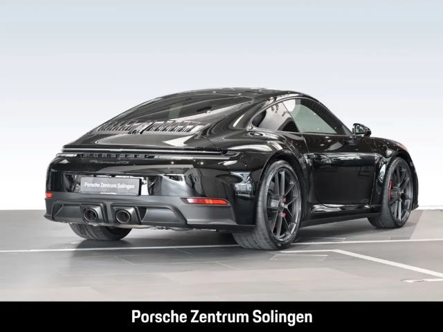 Porsche 992 Carrera Coupé GTS