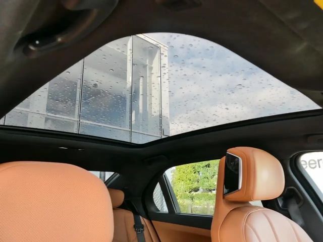 BMW i7 M-Sport Sedan