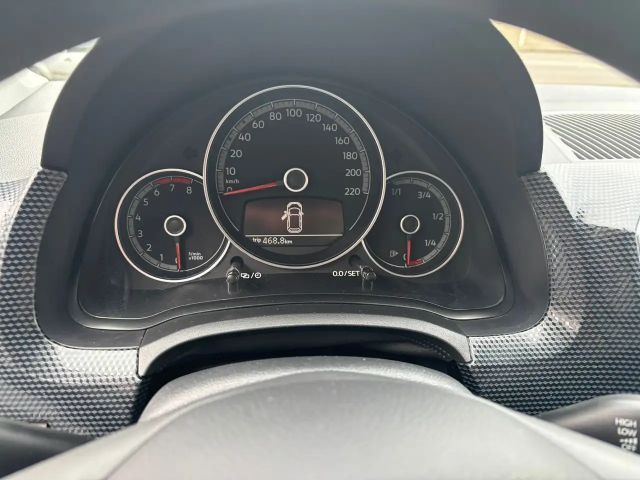 Volkswagen up! Move Move up!