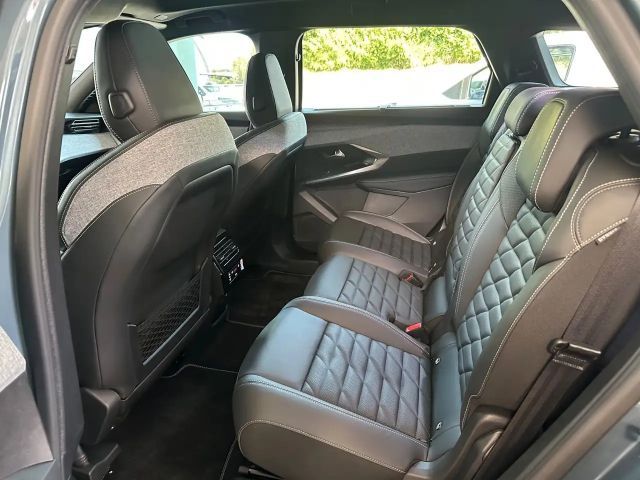 Peugeot E-5008 GT-Line