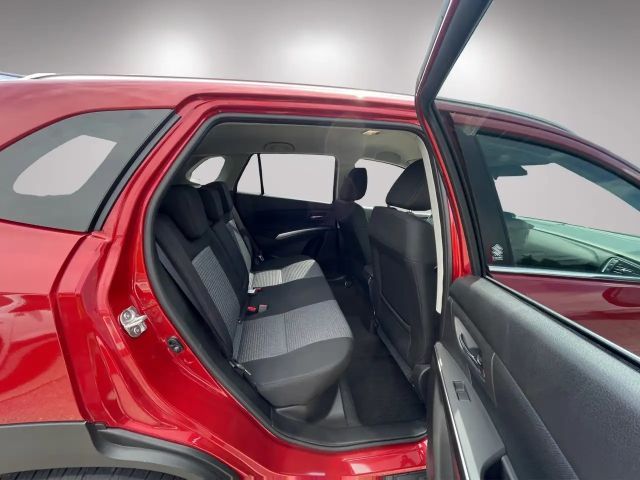 Suzuki S-Cross Hybrid