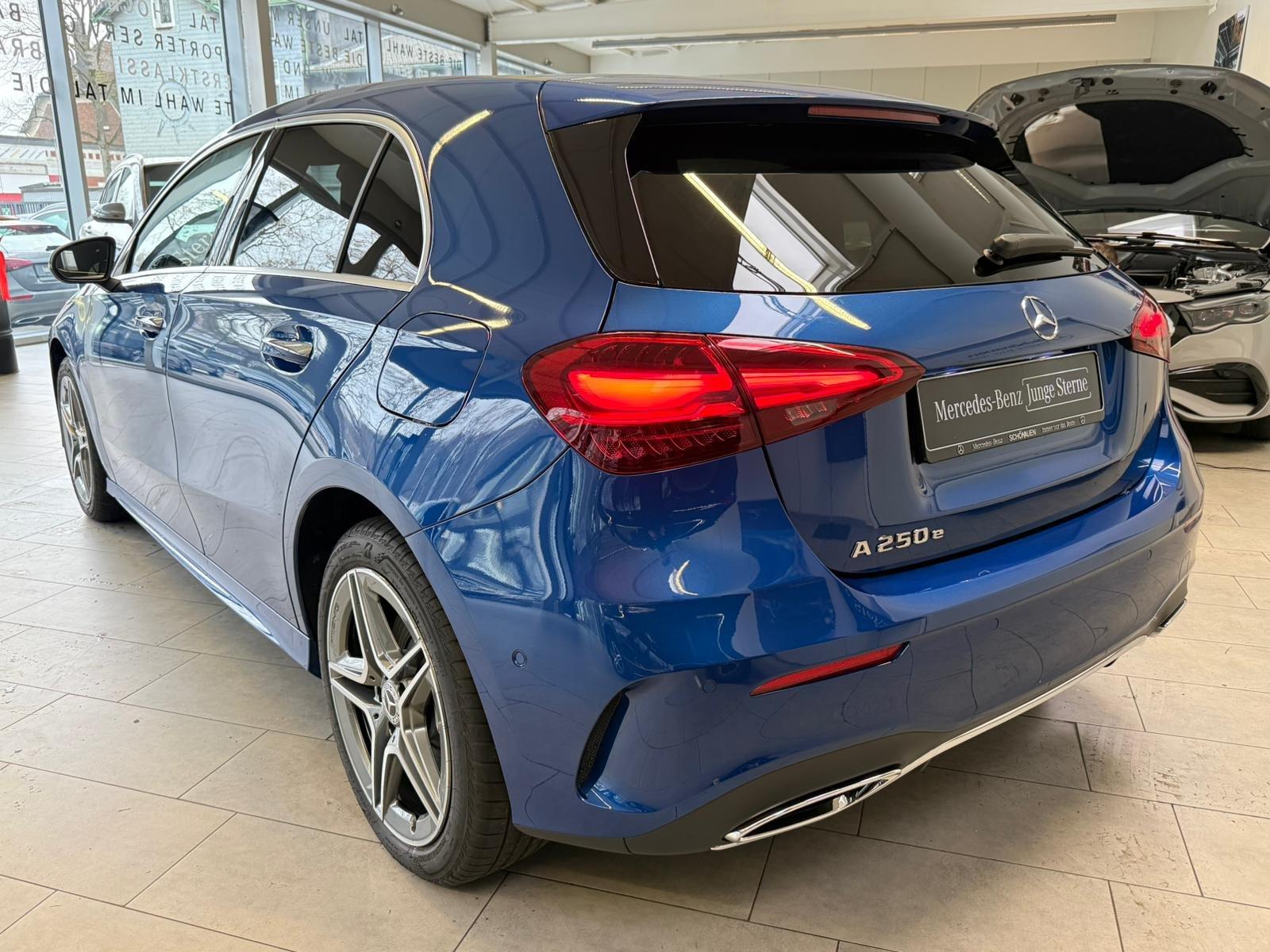 Mercedes-Benz A 250 A 250 e AMG Line