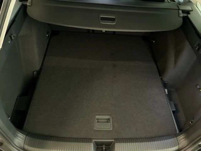 Volkswagen Golf Business DSG Variant