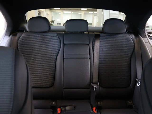 Mercedes-Benz C 200 AVANTGARDE C 200 d Sedan