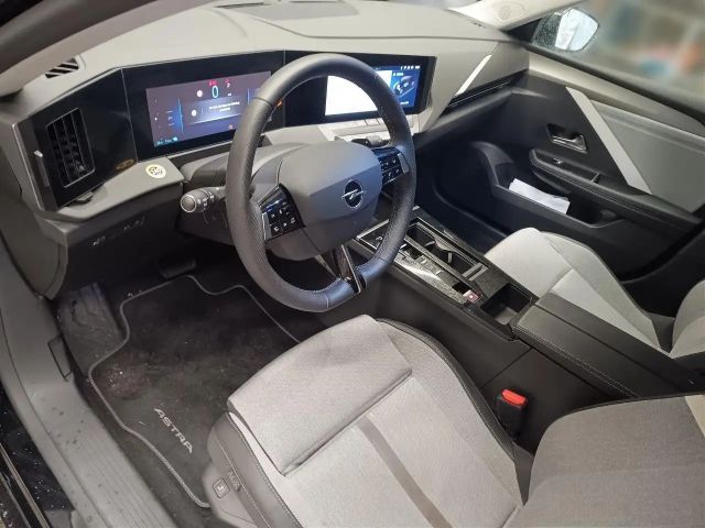 Opel Astra Elegance Sports Tourer