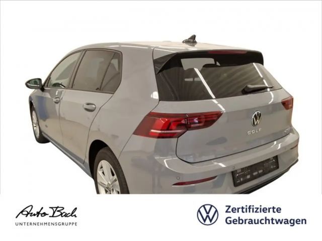 Volkswagen Golf 1.5 eTSI DSG Life