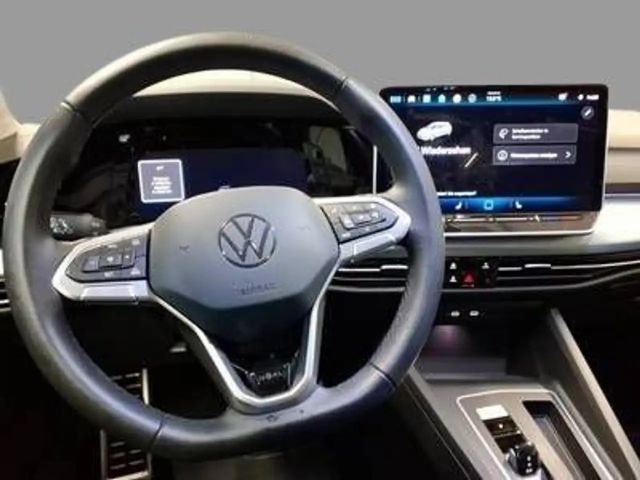 Volkswagen Golf 1.5 eTSI Golf VIII