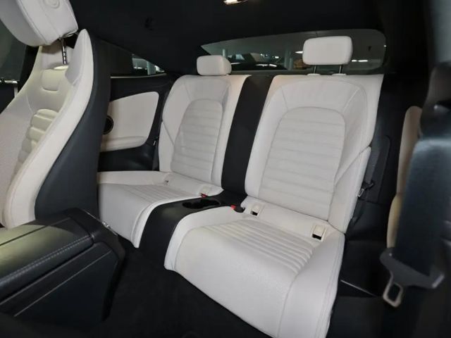 Mercedes-Benz C 300 AMG Line Coupé