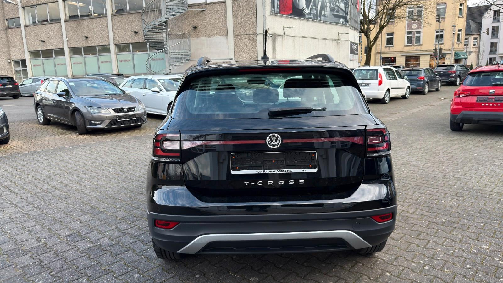 Volkswagen T-Cross Life