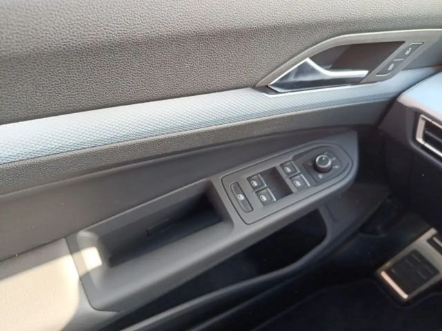 Volkswagen Golf 1.5 TSI Golf VIII
