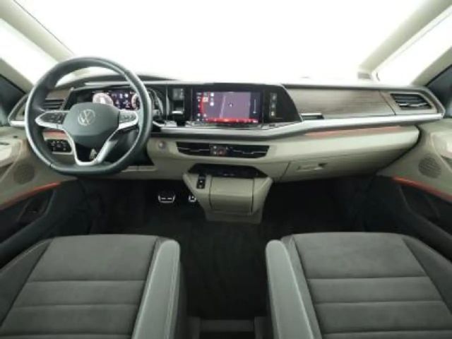 Volkswagen Multivan 2.0 TSI Style T7