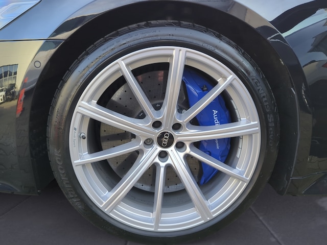 Audi RS6 Avant Quattro