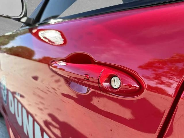 Alfa Romeo Giulia AT8 Q4 Turbo